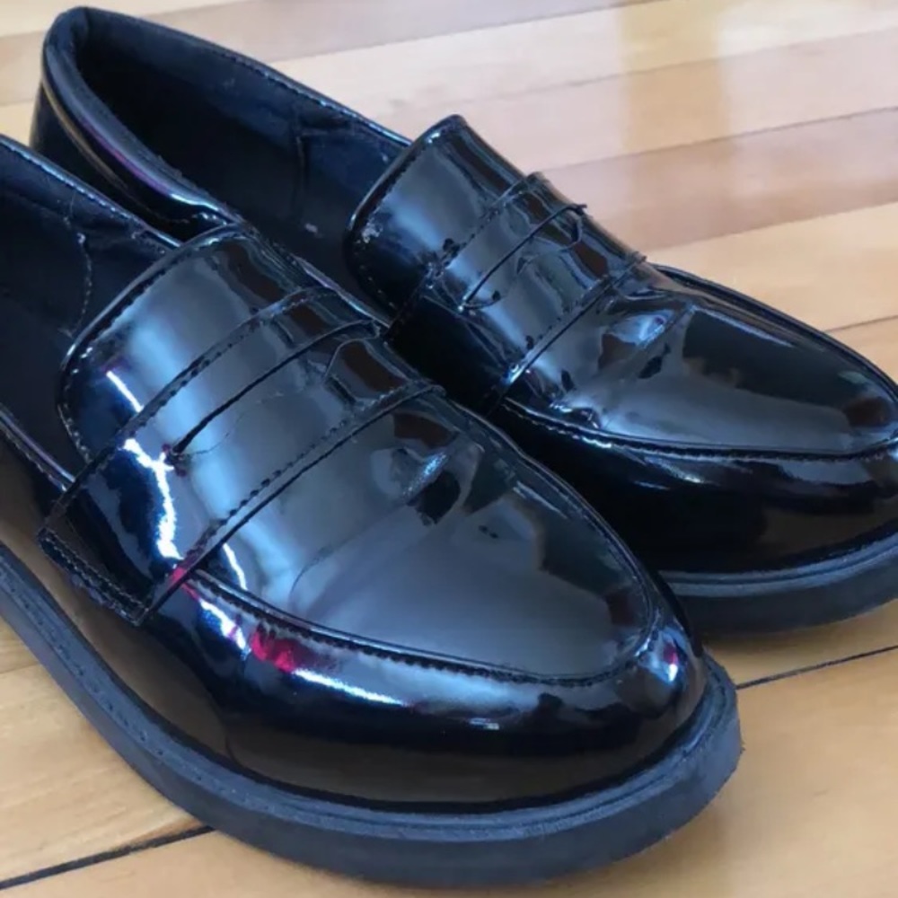 B’ack vinyl loafers